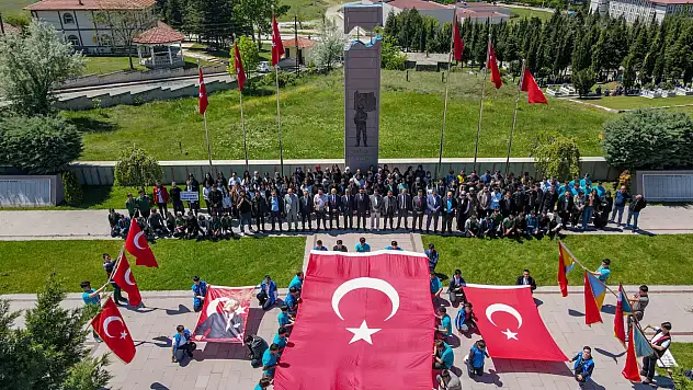 Taşköprü'de Gençlik Haftası Yürüyüşü