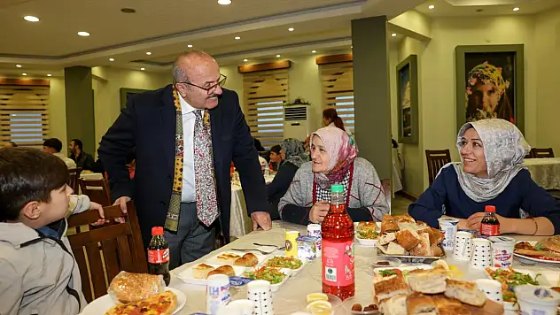 Taşköprü'de Ramazan Sofrası Kuruldu