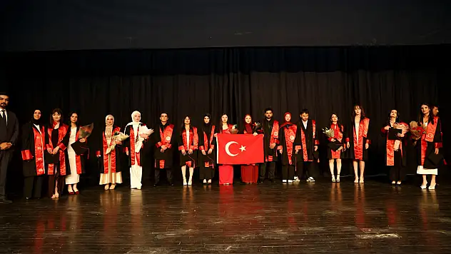 Taşköprü MYO'da Mezuniyet Coşkusu