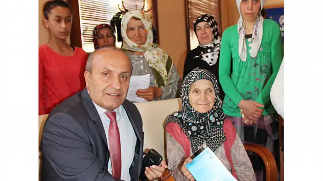 Taşköprü'den bin 100 kişiye gıda yardımı