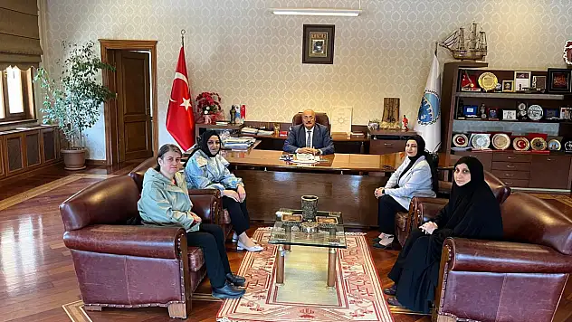 Taşköprülü Yazar Şule Korkmaz'dan Başkan Arslan'a Ziyaret