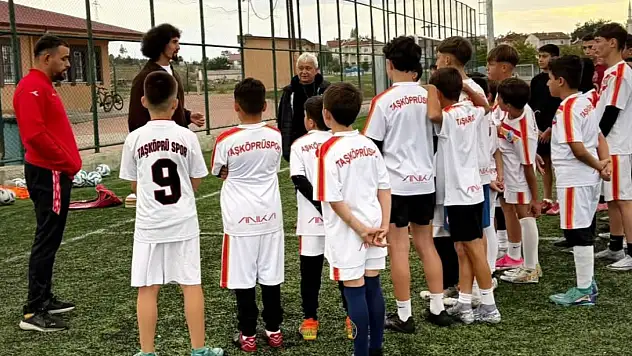 Taşköprüspor'dan Yetişti, Kırgızistan'da Futbol Hayatını Sürdürüyor