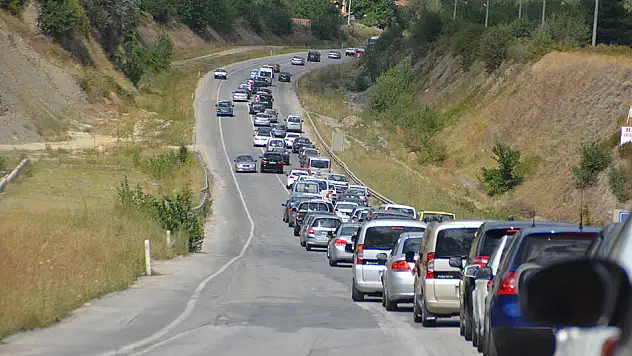 Tatil yolu Tosya D-100'de çileye döndü