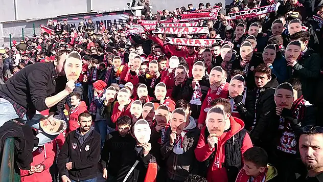 'Tayfa 37' Günay'ı unutmadı