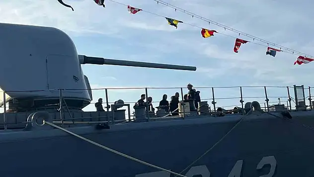 TCG Fatih'e Ziyareti Akını