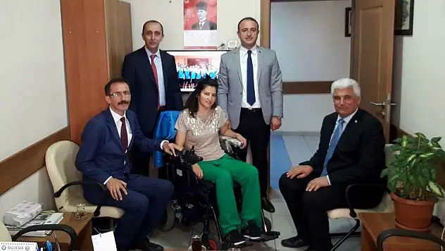Tekerlekli sandalyeye mahkum kardeşlere devlet eli