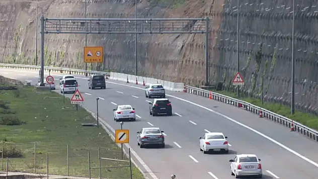 TEM'in Bolu Geçişinde Akıcı Yoğunluk
