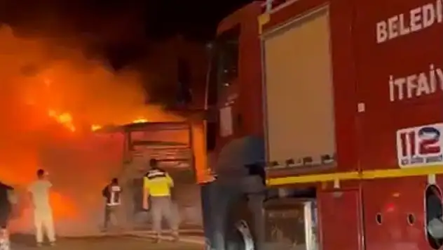 TEM Otoyolu'nda yolcu otobüsü alev topuna döndü