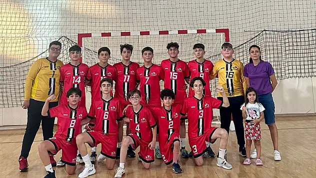 Temsilcilerimiz finale kaldı