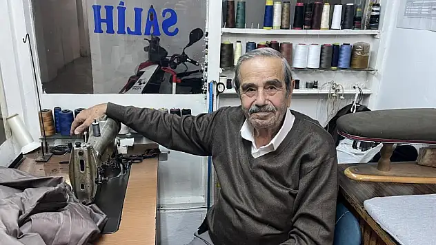 Terziliğini 66 yıldır Sinop'ta yaşatıyor