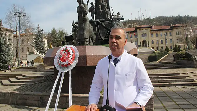 Tıp Bayramı Dolayısıyla Çelenk Sunma Töreni Düzenlendi