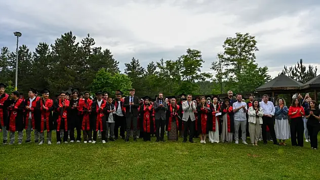 TÖMER'de Mezuniyet Coşkusu Yaşandı