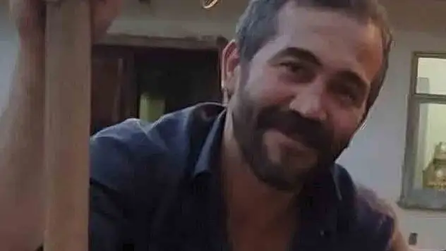 Tomruk Altında Kalan İşçi Ağır Yaralandı