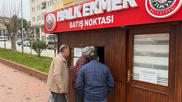 Tosya'da Halk Ekmek'te Ramazan Pidesi Yoğun İlgi Görüyor