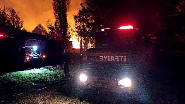 Tosya'daki yangına Ilgaz'dan takviye ekip