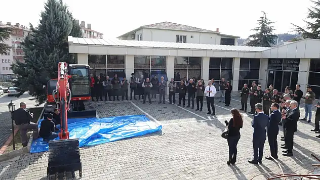 Tosya OİM'e İş Makinası Tahsis Edildi