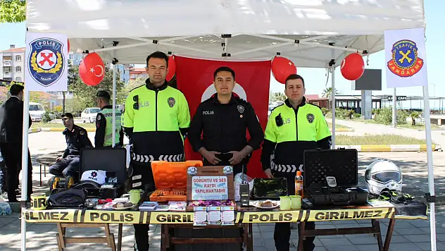 Trafik Bilgilendirmeleri Sürüyor