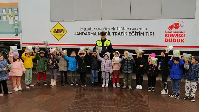 Trafik Eğitimi Verildi