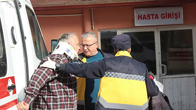 Traktör takla attı 2 yaralı