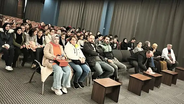 TÜBİTAK 2204-B Bilgilendirme Toplantıları Kastamonu'da Yoğun İlgi Gördü