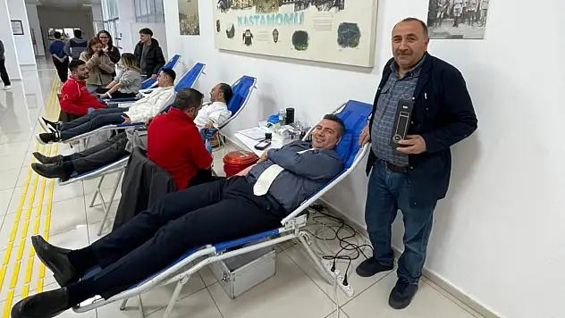 Turizm Öğrencilerinden Kan Bağışı Seferberliği