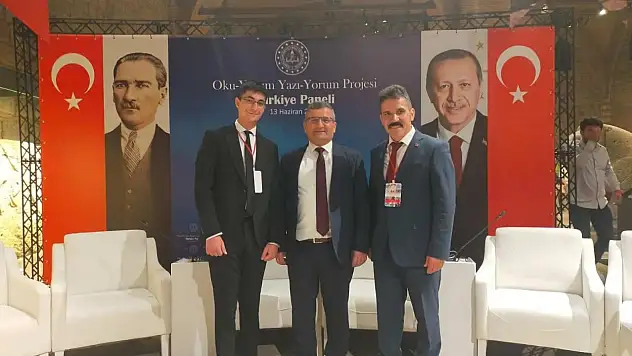 Türk Destanları Bildiri Yarışması'nda Birincilik