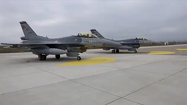 Türk Hava Kuvvetleri, Karadeniz'de Eğitim Uçuşu İcra Etti