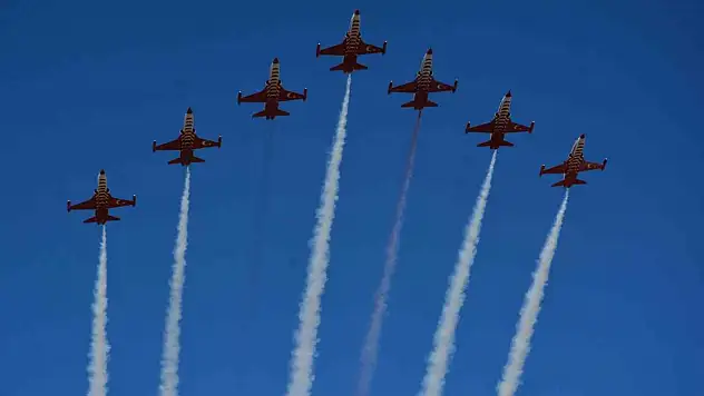 Türk Yıldızları'ndan Aile Festivali'nde Görsel Şölen