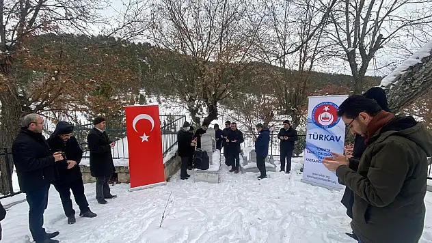 TÜRKAV, Hacı Eşref'i andı