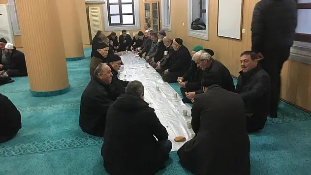 Türkeli'de 'Ailecek Sabah Namazı' Programı