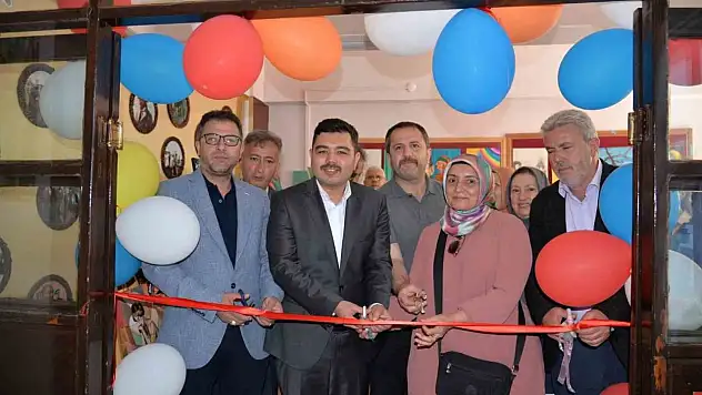 Türkeli'de kursiyerlerin bir yıllık emeği görücüye çıktı