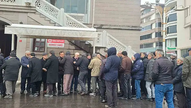 Türkeli'de Umre Yolcuları Dualarla Uğurlandı
