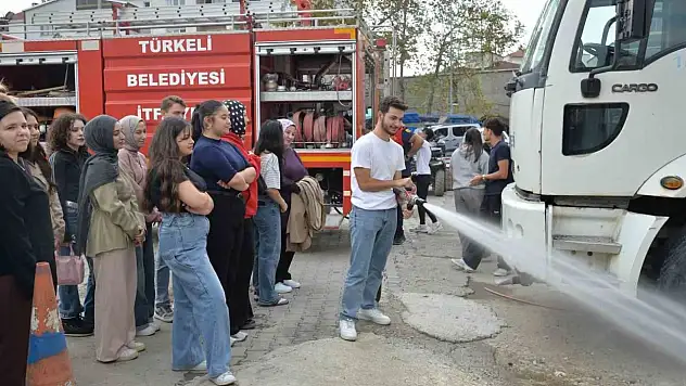 Türkeli'de uygulamalı itfaiye eğitimi