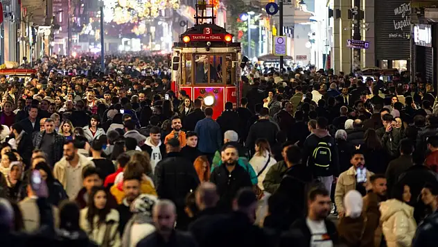 Türkiye'de En Yaygın İsimlerde 'Mehmet' Ve 'Fatma', Soyadında 'Yılmaz' Zirveyi Bırakmadı
