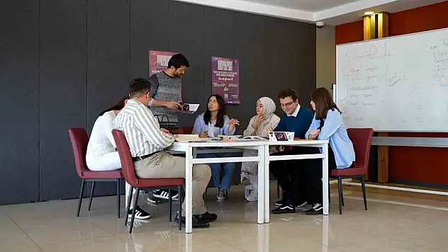 Türkiye'de ilk kez yapılacak SOSYALFEST'e 3 Bin 783 Sosyal Model Başvurusu