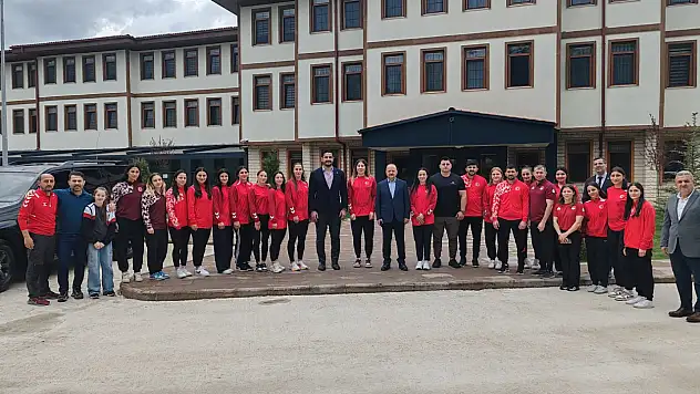 Türkiye Güreş Federasyonu'ndan Vali Dallı'ya Ziyaret