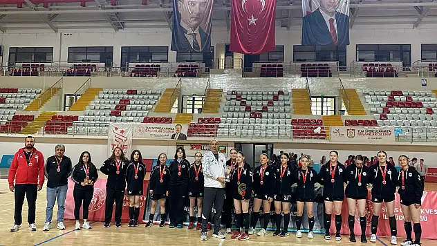Türkiye İkincisi Oldular