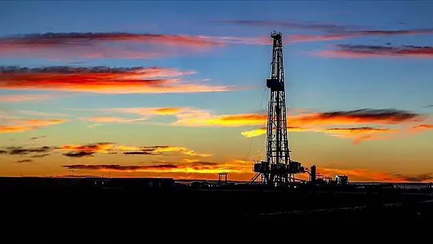 Türkiye'nin Petrol İthalatı Eylülde Yüzde 30,1 Arttı