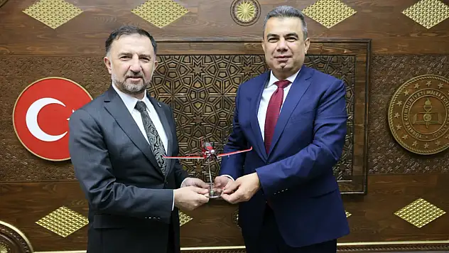 TUSAŞ Genel Müdürü Demiroğlu'ndan Gümüş'e Ziyaret