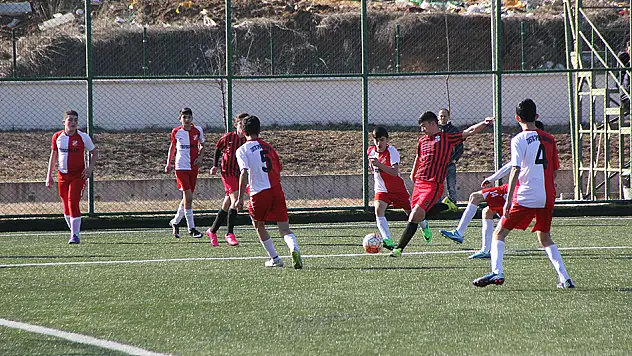 U-15'te şampiyon rötarlı belli olacak