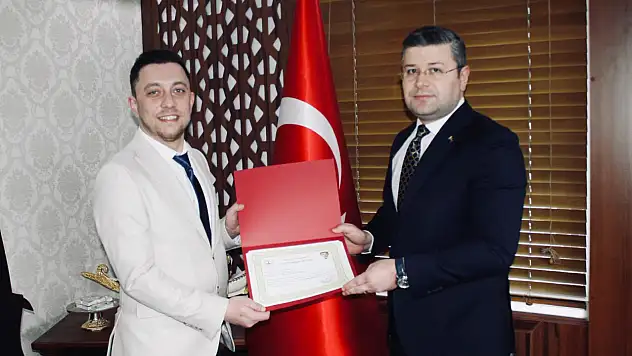 Uçar'dan Öğretmenlere Başarı Belgesi
