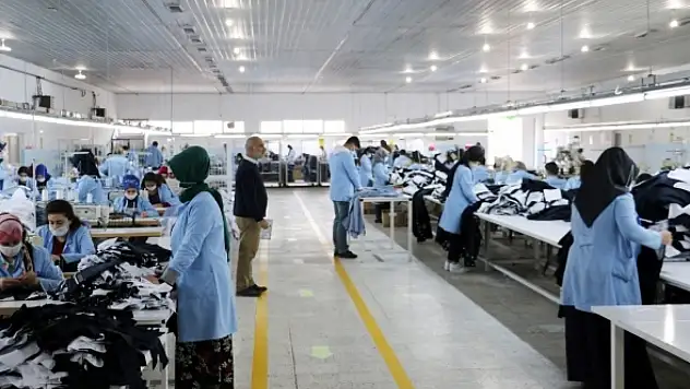 Ücretli çalışan sayısı yüzde 6,6 arttı