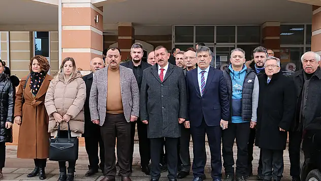 UĞURLU'DA SÜRPRİZ SATIŞ Ruhsatı Belediye'de, Binası Atlas'ta Kaldı