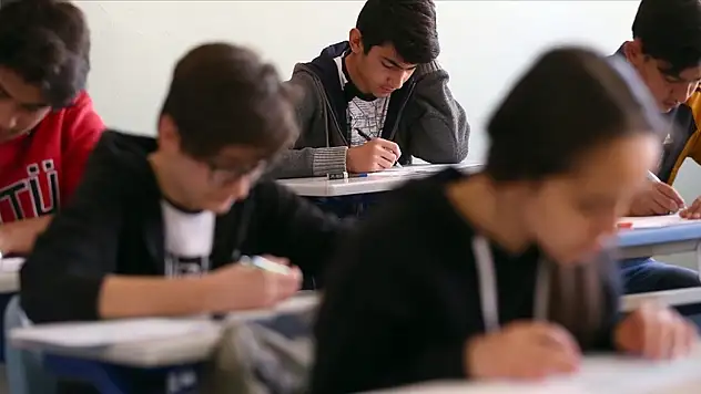 Ülke Genelinde Yapılacak İkinci Dönem Birinci Ortak Yazılı Sınavlara İlişkin Kılavuz Yayımlandı