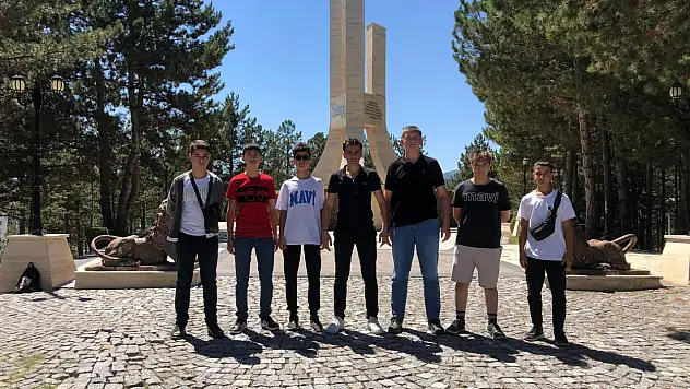 Ülkü Ocakları'nın Gelişim Kampı Sürüyor