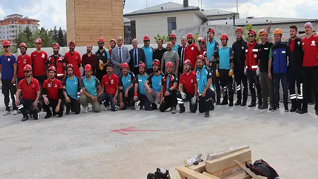 UMKE Arama Kurtarma Eğitimi Verdi