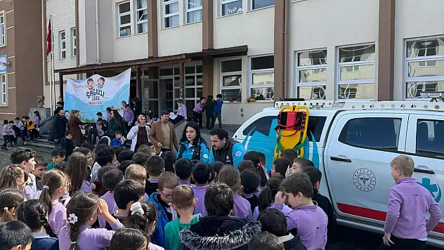 UMKE'den Öğrencilere Eğitim