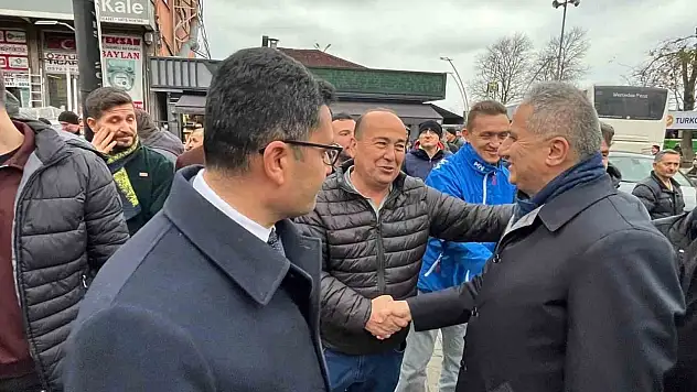 Umre Yolcuları Dualarla Uğurlandı