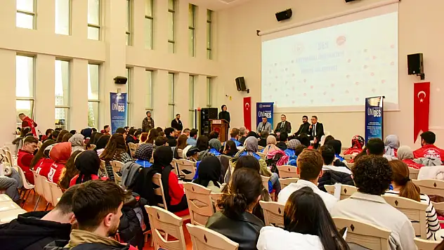 ÜNİDES Programı Tanıtım Etkinliği Gerçekleşti