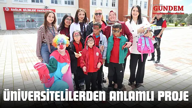 Üniversiteliler, Özel Gereksinimli Çocukların Yüzünü Güldürdü